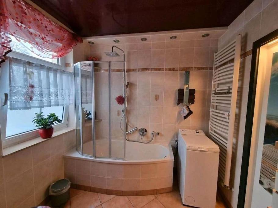 Ferienwohnung *Zur Weinbergstrasse* Lauta Exteriör bild