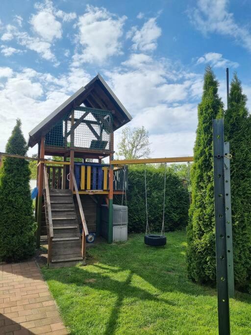 Ferienwohnung *Zur Weinbergstrasse* Lauta Exteriör bild