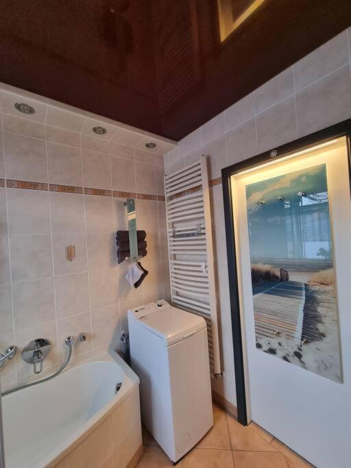 Ferienwohnung *Zur Weinbergstrasse* Lauta Exteriör bild