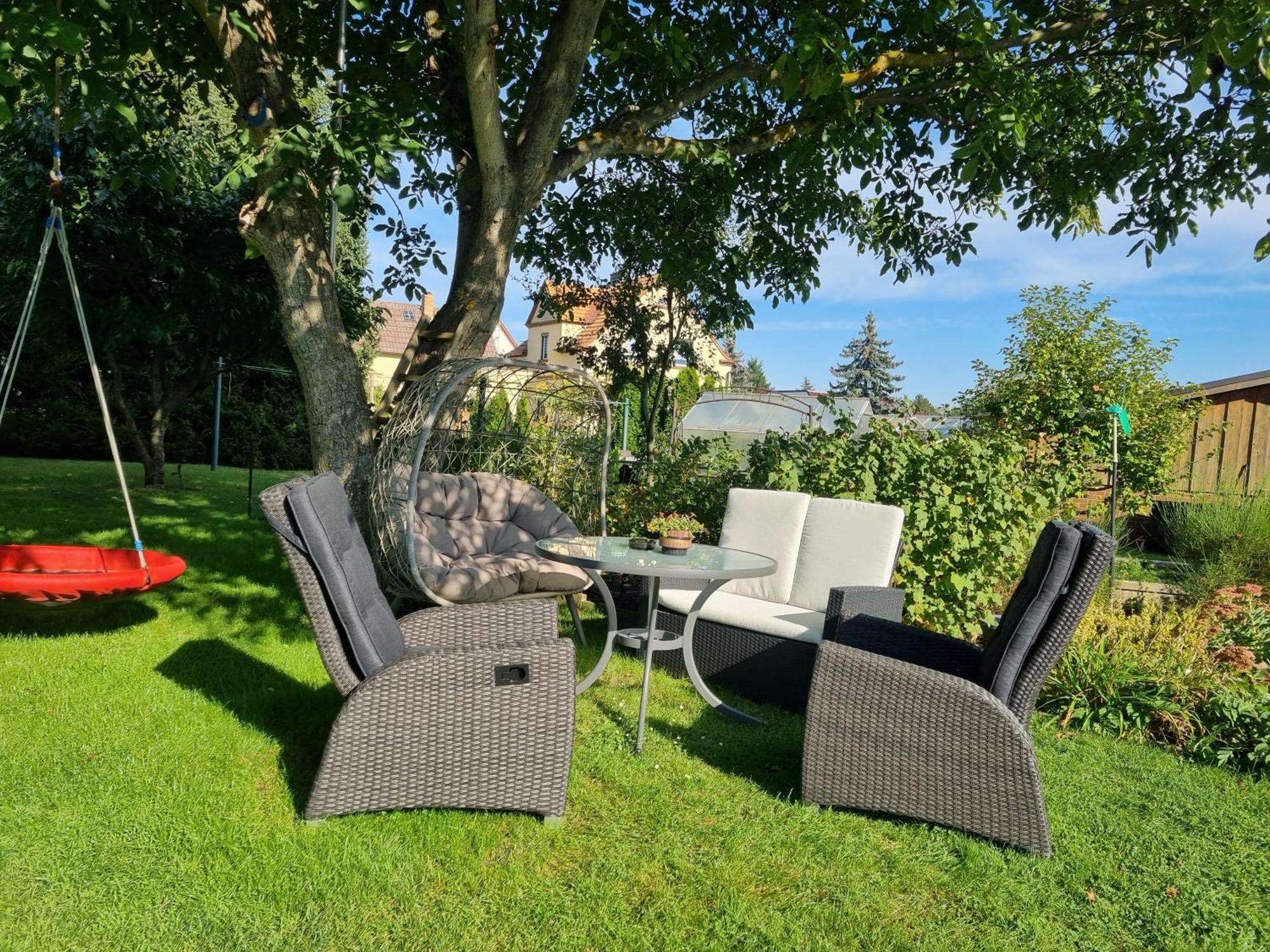 Ferienwohnung *Zur Weinbergstrasse* Lauta Exteriör bild