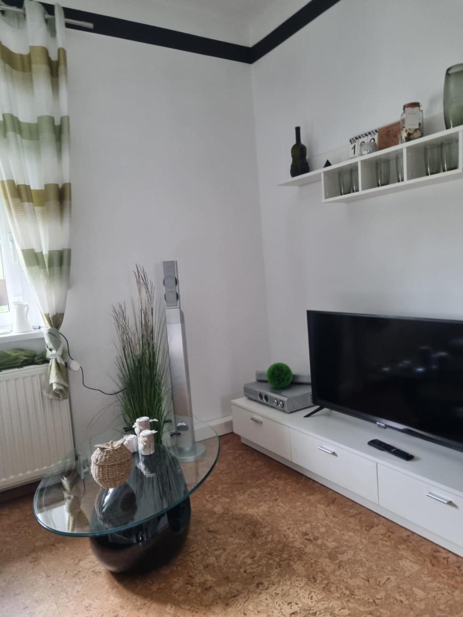 Ferienwohnung *Zur Weinbergstrasse* Lauta Exteriör bild